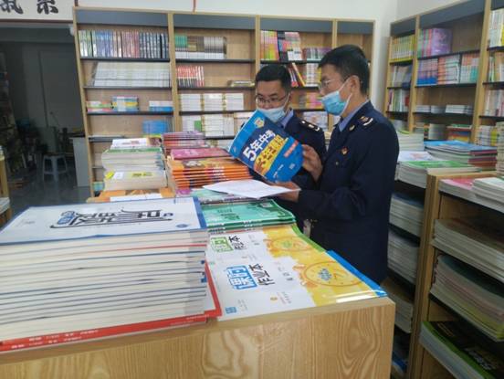 敦化市市場監管局開展學生文化用品專項檢查，守護青少年健康成長